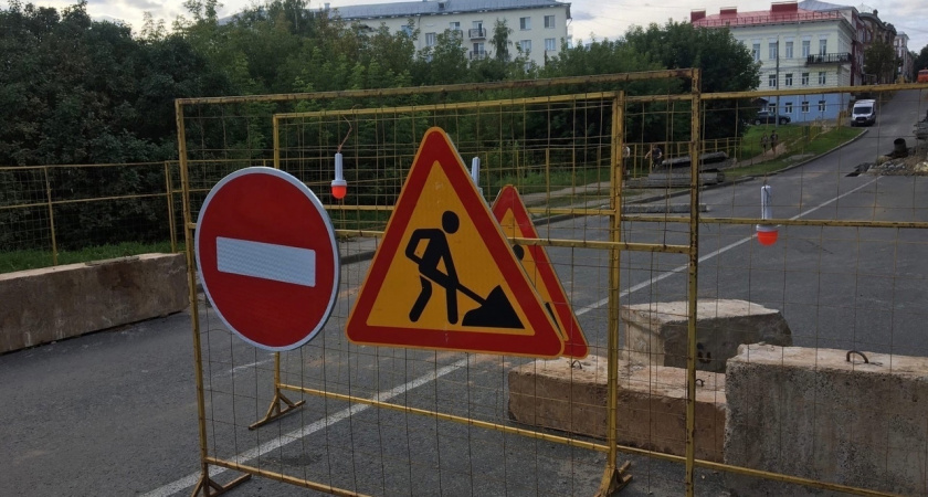 В Кирове перекрыли движение по улице Казанской на две недели