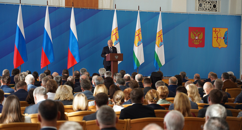 Запрет продажи вейпов и алкоголя, ответственность за склонение к аборту: итоги ежегодного послания Александра Соколова о развитии региона 