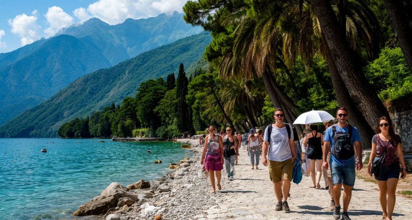 Убежали "сверкая пятками" из Абхазии - рассказываем честно, что там происходит