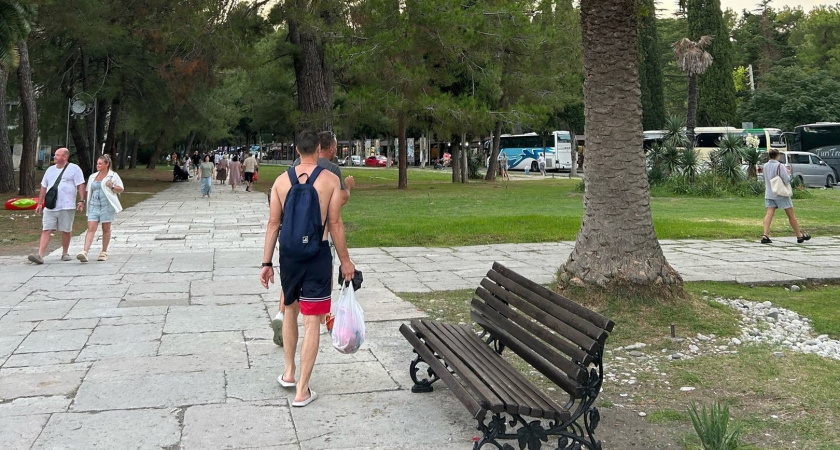 Думали, больше туда ни ногой, но вернулись по старой памяти - курорт разочаровал, но уезжать не хочется