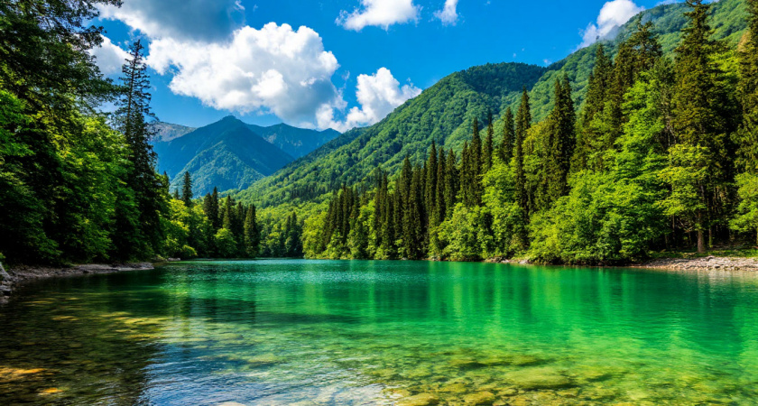 О чем следует помнить туристам, чтобы не испортить себе отдых в Абхазии - зарубите на носу эти важные правила