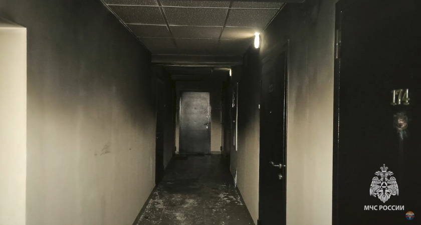 В Кирове при пожаре в квартире на улице Василия Жуковского пострадали 2 человека