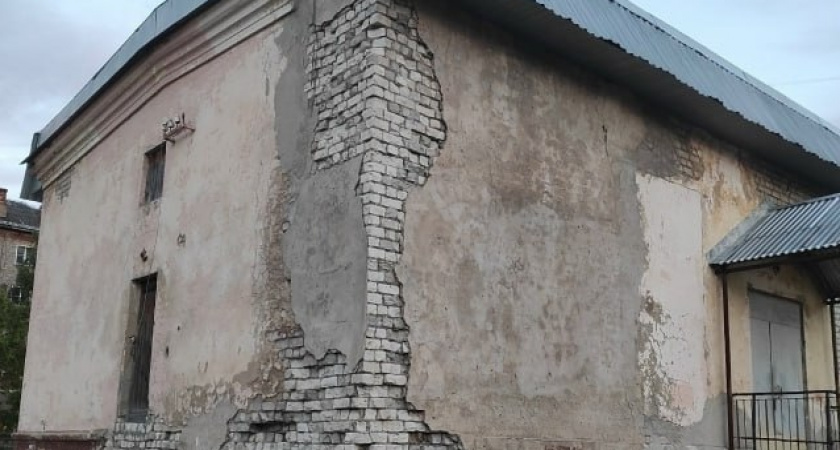 Власти Кирова заявили, что проект капремонта школы №73 проходит госэкспертизу