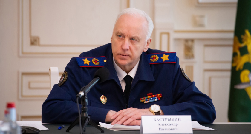 Глава СК России заинтересовался ситуацией с разрушением потолка в кировском доме