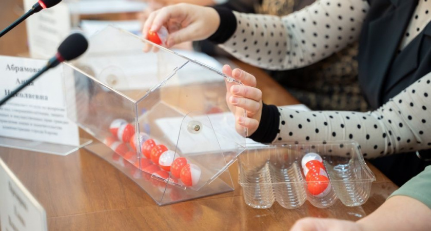 Администрация Кирова распределила еще 15 благоустроенных квартир