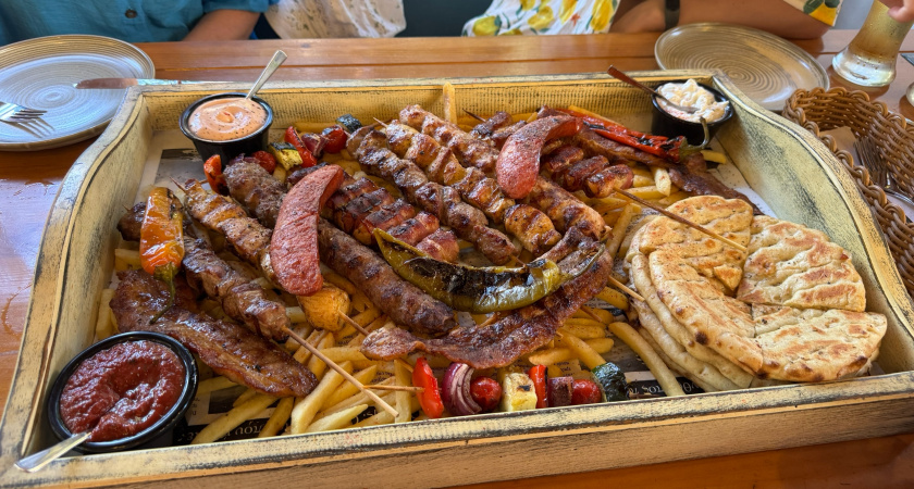 Чем нас кормят в Абхазии - семейная пара абхазов рассказала всю неприкрытую правду про продукты