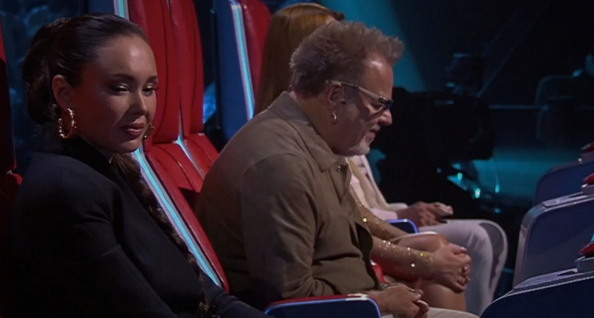 Блат и слезы малышей - новые наставники шоу "Голос. Дети" (12+) представили себя во всей красе: зрителям снова показывают "кормушку"