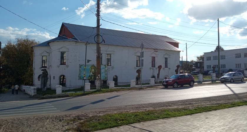 Специалисты "Газпром газораспределение Киров" подключили к природному газу здание Епархиальной Воскресенской школы в городе Уржум Кировской 