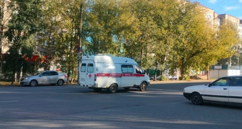 Кировчанин попал под машину с самопроизвольно запустившимся двигателем