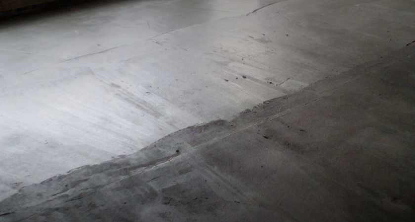 Финны соорудили пол, по которому и зимой без носков ходить приятно: но стоит ли брать на заметку?