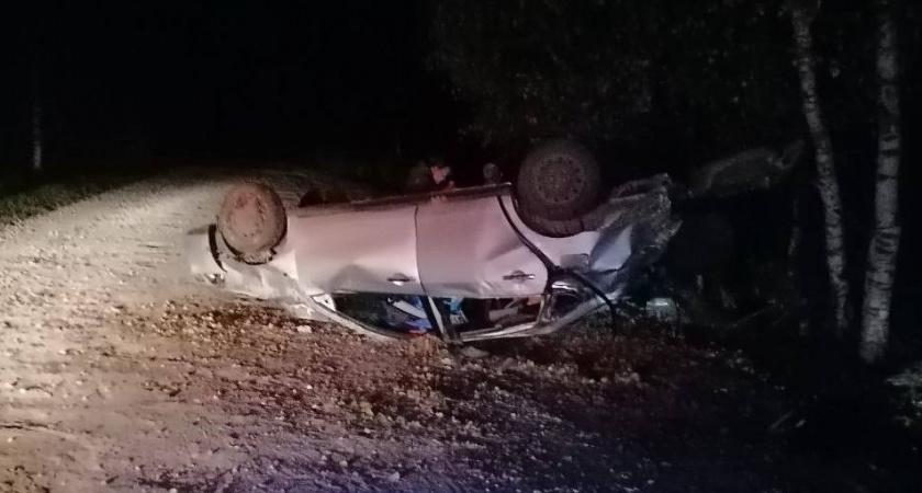 Машина с пятью подростками перевернулась под Санчурском: один погиб, трое ранены