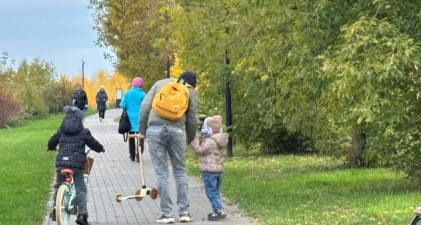 Никогда не говорите ребенку эти 5 фраз. Даже взрослому. Они ранят сильнее сабли