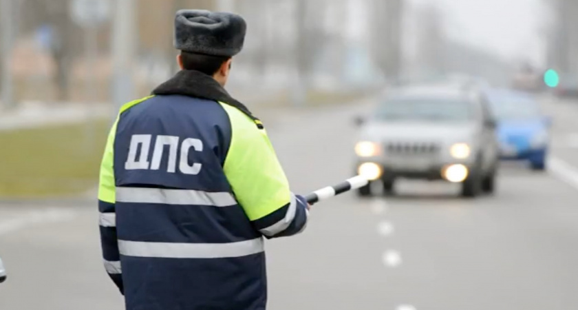 Что означают две сплошные с прерывистой между ними — обязательно должен знать каждый водитель