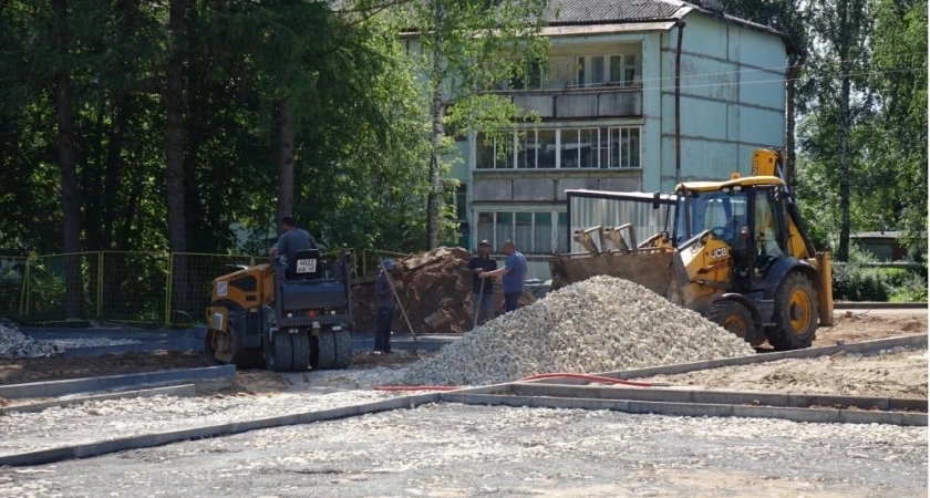 В Белохолуницком районе две улицы отремонтируют за 2,4 миллиона рублей