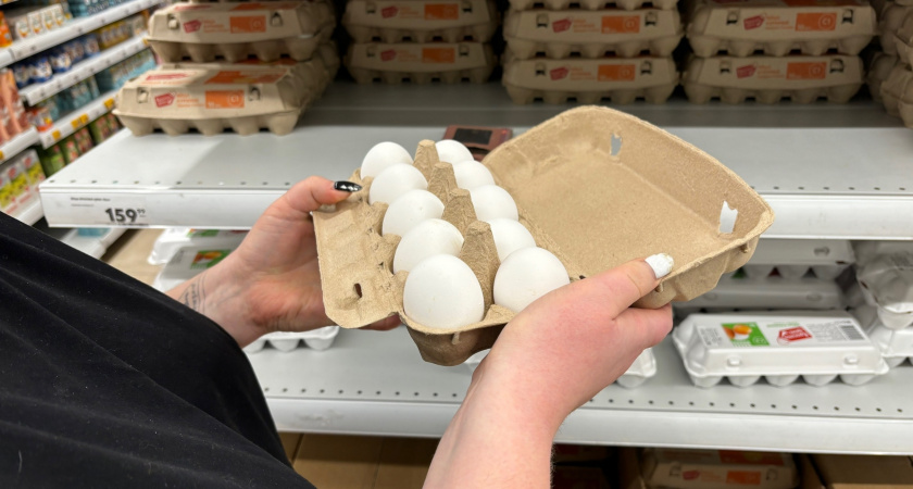 Что нужно добавить в воду при варке яиц, чтобы скорлупа слетала с них сама - секрет от шеф-повара