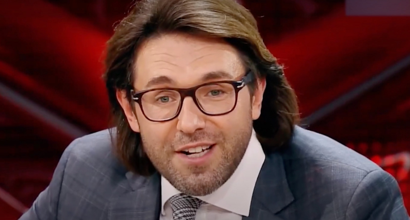 Почему Андрей Малахов и его жена живут в разных квартирах: фиктивный брак или осознанный выбор?