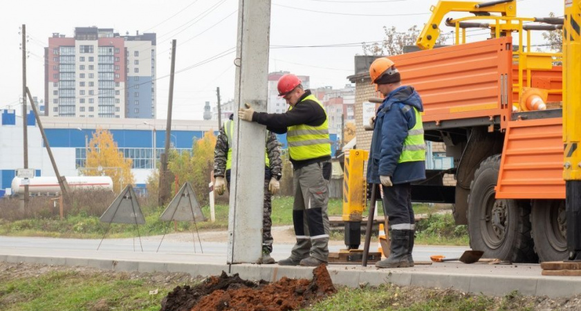 Власти Кирова сделают светлее многострадальную дорогу в поселке Чистые Пруды