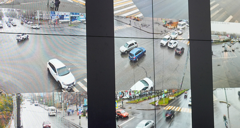 Интеллектуальная транспортная система начинает регулировать движение в Кирове