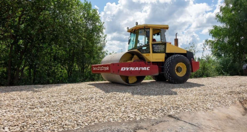 В Кирове отремонтировали 85 грунтовых дорог