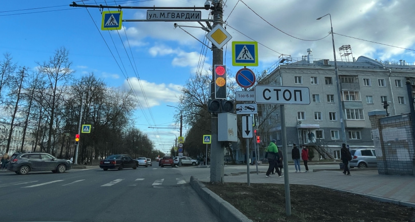 Новый режим работы светофоров введен еще на двух важных перекрестках в Кирове