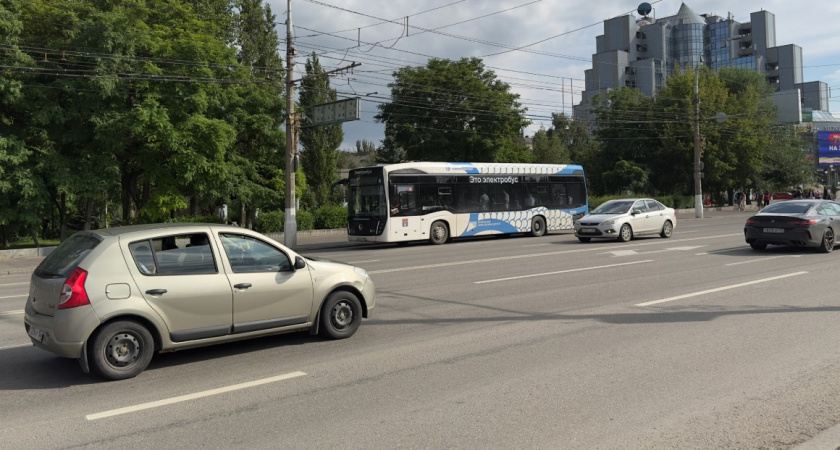 Правда ли водителям приходит штраф за объезд шумовой полосы - должен знать каждый, кто владеет авто