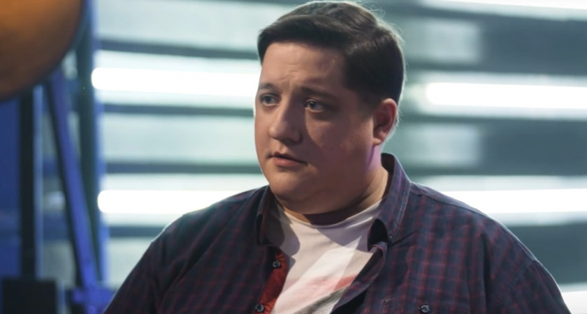 "Таблетки стоили 850 тысяч": семье Романа Попова из «Полицейского с Рублевки» (16+) пришлось продать жилье - но это не спасло актера