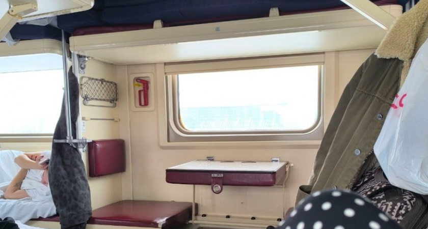 Что можно купить у проводника поезда «Таврия» - неожиданные находки туриста 