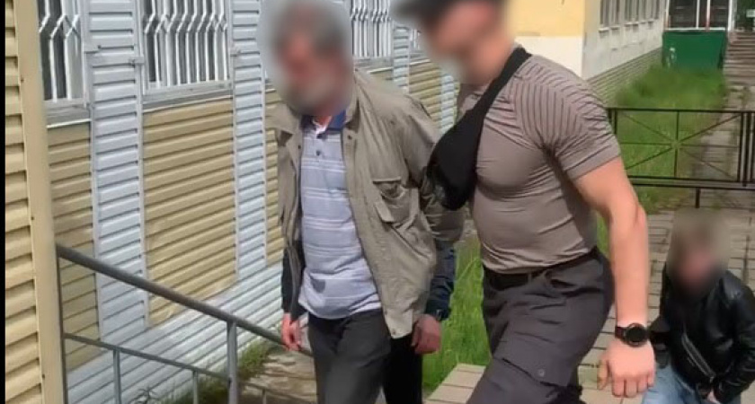 Сотрудники ФСБ задержали в Кировской области мужчину за экстремистские призывы