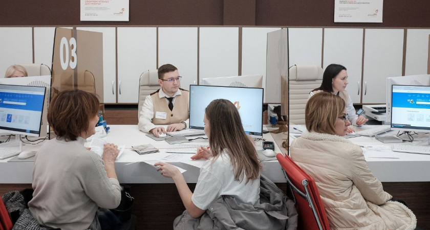 В Кировской области представлен график работы офисов "Мои документы" в праздники