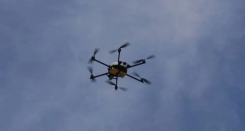 Системы ПВО отразили масштабную ночную атаку дронов над восемью регионами России