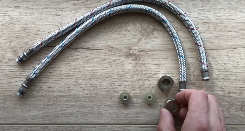 Больше никаких гибких шлангов - есть вариант лучше и надежнее: без протечек и головной боли