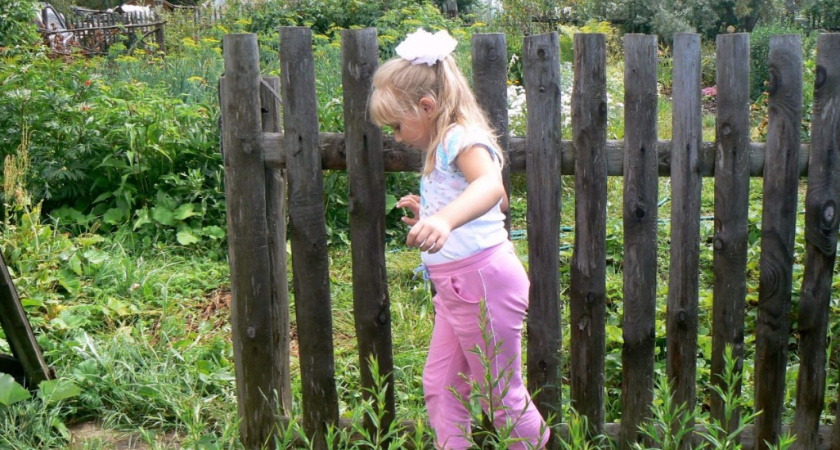 Это имя давали девочкам еще на Руси - красивое, нежное и звучное. В переводе значит "царица"