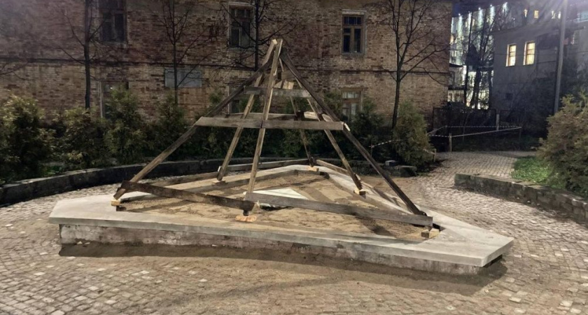 Новый фонтан в виде шара появится в сквере Художников в Кирове