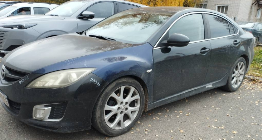 Кировские судебные приставы распродают автомобили, изъятые у должников