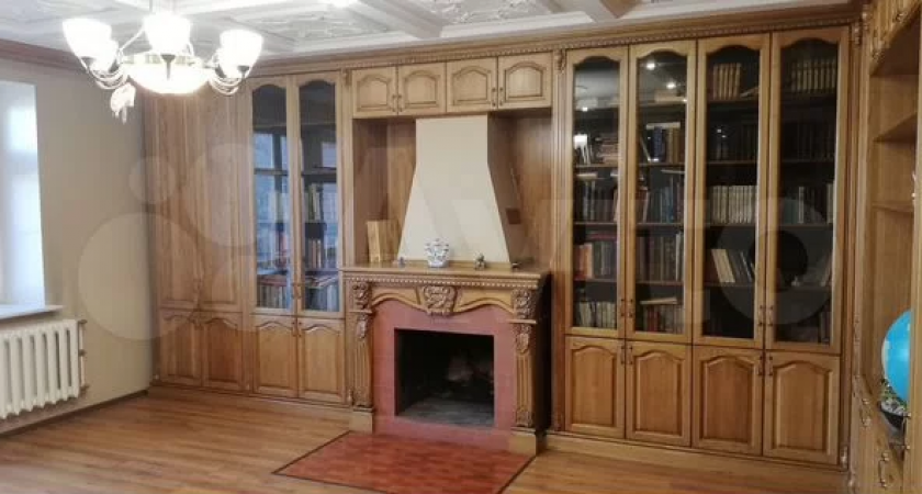 "Винный шкаф, джакузи с хамамом и камин": в Кирове продают 7-комнатную квартиру за 47 млн рублей 