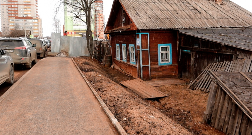 Кировчане подали на мэрию в суд после ремонта их улицы за 71 миллион рублей