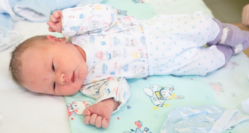 Замечательное имя для девочки - в переводе значит "солнечная" и "скромная". В России входит в список лучших