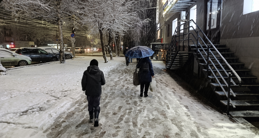 В Кировской области произошли отключения электричества из-за снегопада