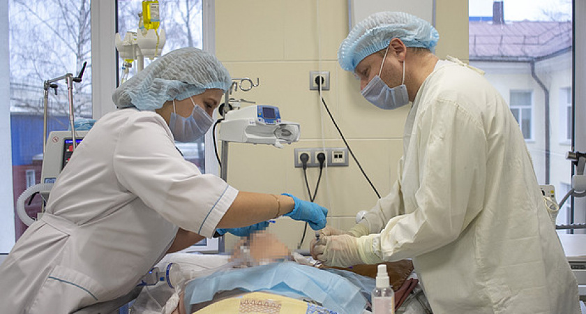 Врачи Кировской областной больницы спасли пациентку в безнадежном состоянии