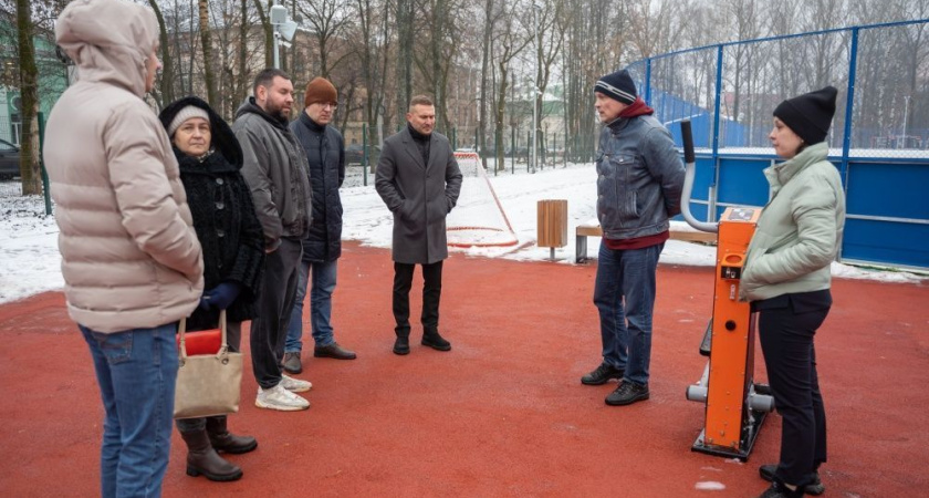 В Кирове завершили строительство новой спортплощадки в парке имени Гагарина