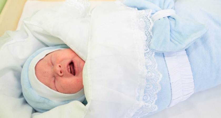 Это имя для мальчика продолжает бить все рейтинги - его очень любили Рюриковичи. В переводе значит "величественный царь"