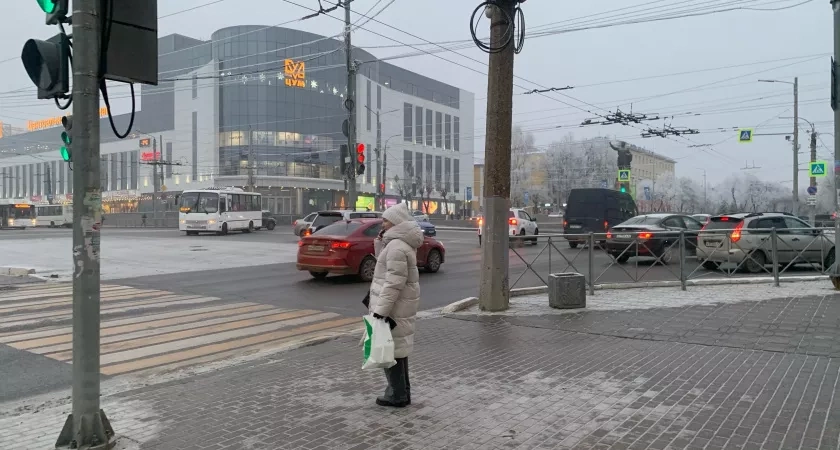 Гололед и легкий мороз: стало известно, какая погода ждет кировчан 24 ноября