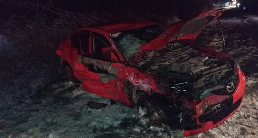 Один погиб, четверо ранены: в Юрьянском районе произошло тройное ДТП