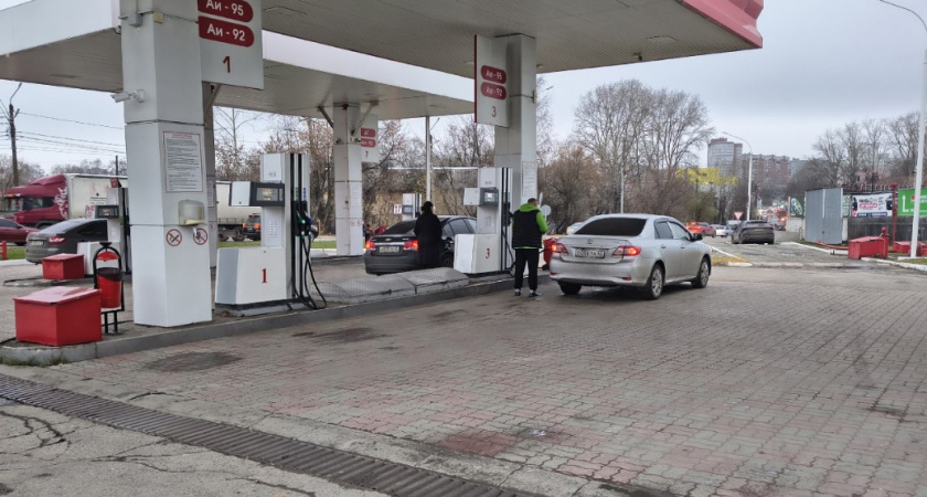 Как понять, что залил плохой бензин: 4 признака - запомните их раз и на всю жизнь