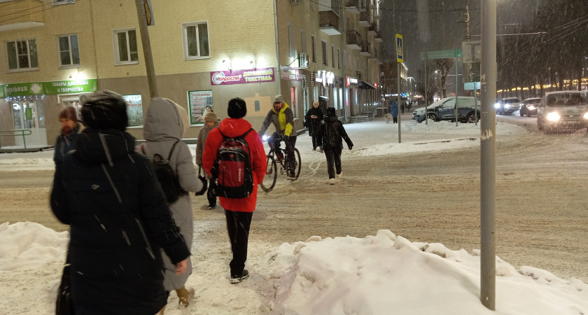 Верховный Суд поставил жирную точку: обязан ли водитель ждать, пока пешеход полностью перейдёт дорогу