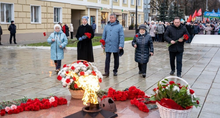 В Кирове состоялись мероприятия по случаю Дня Неизвестного Солдата
