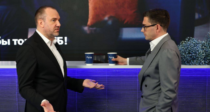 ВТБ: переток средств со сберегательных в инвестиционные инструменты усилится в следующем году