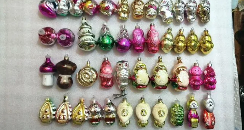 Прямиком в СССР: какие елочные игрушки из прошлого столетия сохранились у кировчан