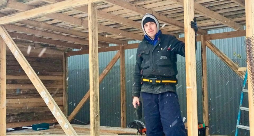 "Из головы собаки полезли глисты": кировчанин о том, как спасал парализованного пса из борщевика