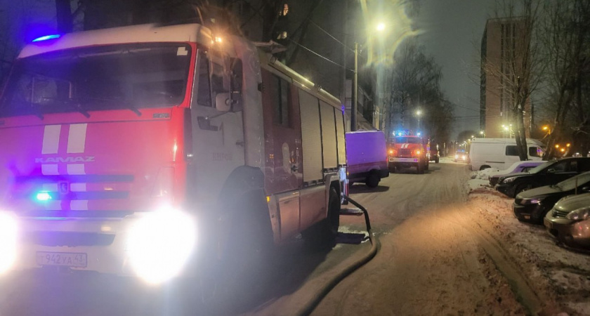 В Юрьянском районе вспыхнул микроавтобус